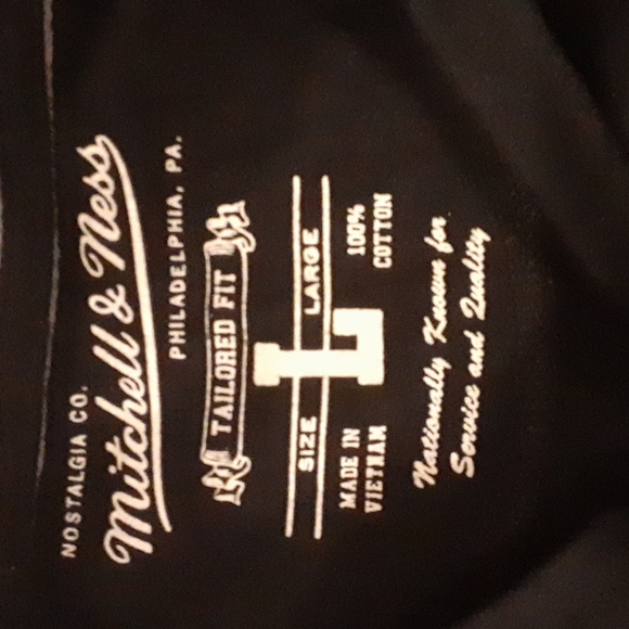 Mitchell&Ness mens L t-shirt - Picture 4 of 4